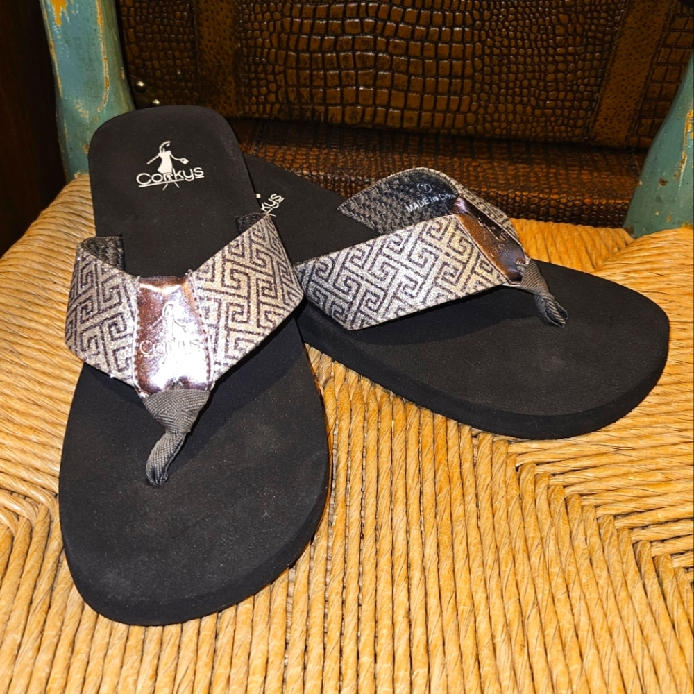 CORKY'S Women's Silver Sparkle Flip-Flops - Size 7